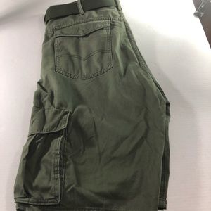 Levi cargo shorts with belt size 40